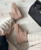 Damen Stiefel Plattform Greta – Kamelfarben, Gefüttert