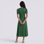 Damen Midi-Kleid Emma – V-Ausschnitt, Hochbund, Raffung