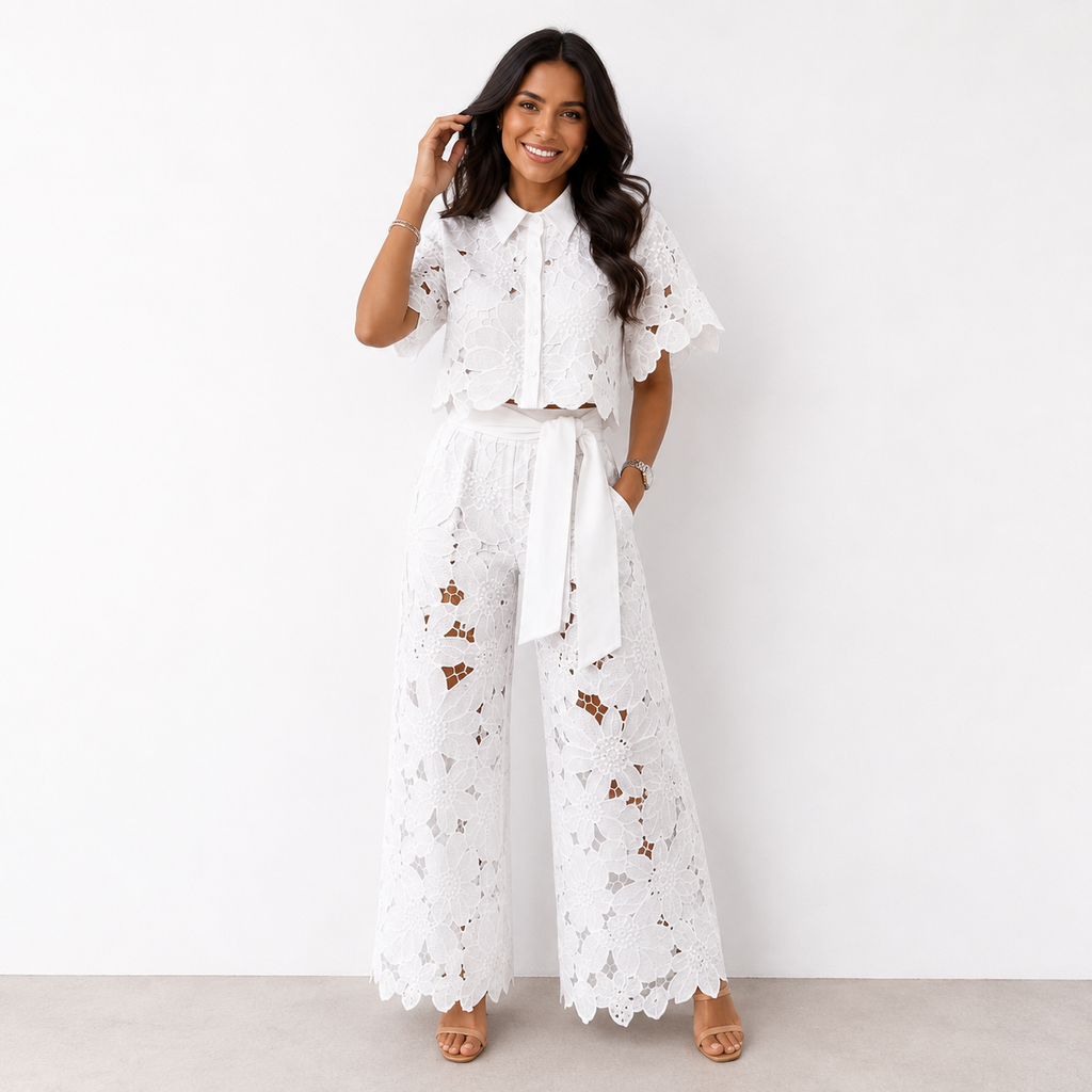 Damen Zweiteiler Emma – Florales Lochmuster, fließende Hose