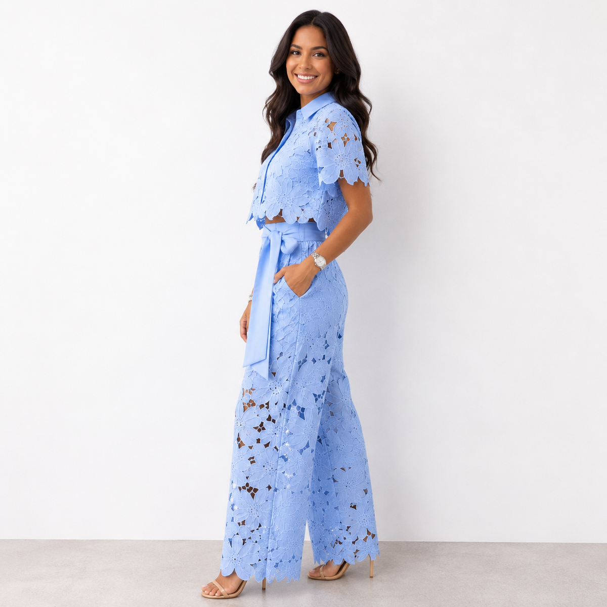 Damen Zweiteiler Emma – Florales Lochmuster, fließende Hose