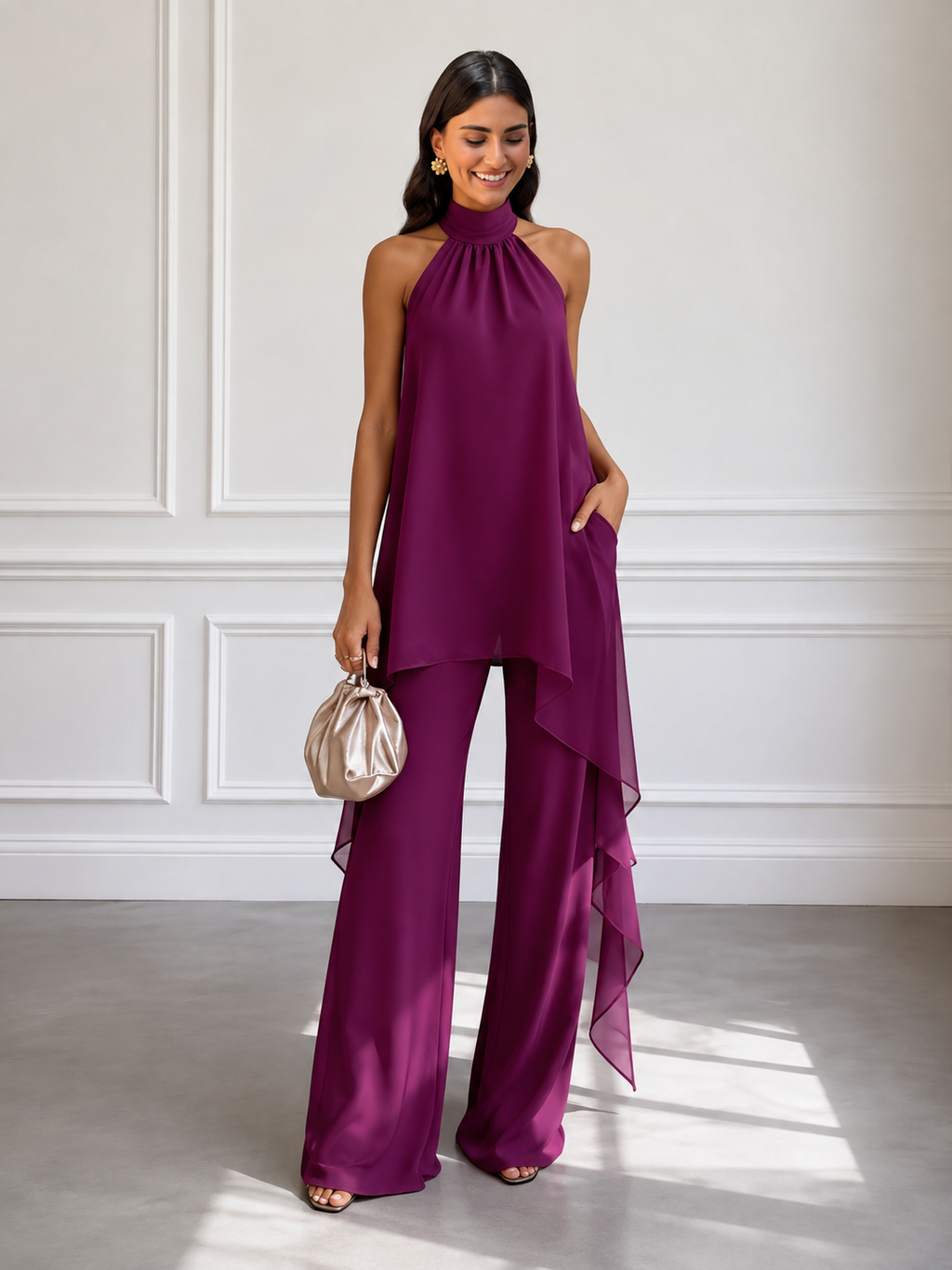 Damen Jumpsuit Mila – Schulterfreier Schnitt mit Chiffon-Cape