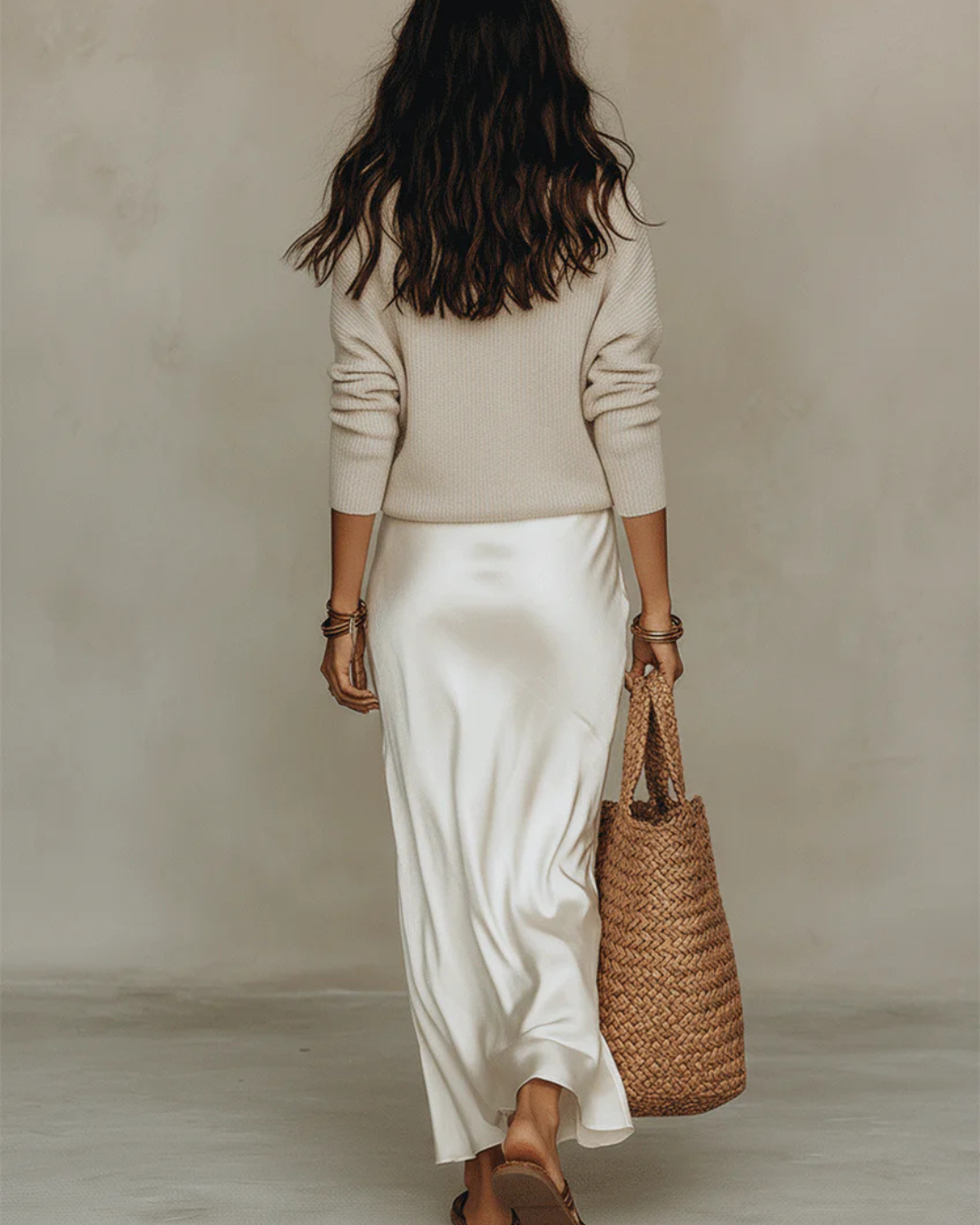 Damen Satinkleid Emma – Fließend mit Pullover, elegant