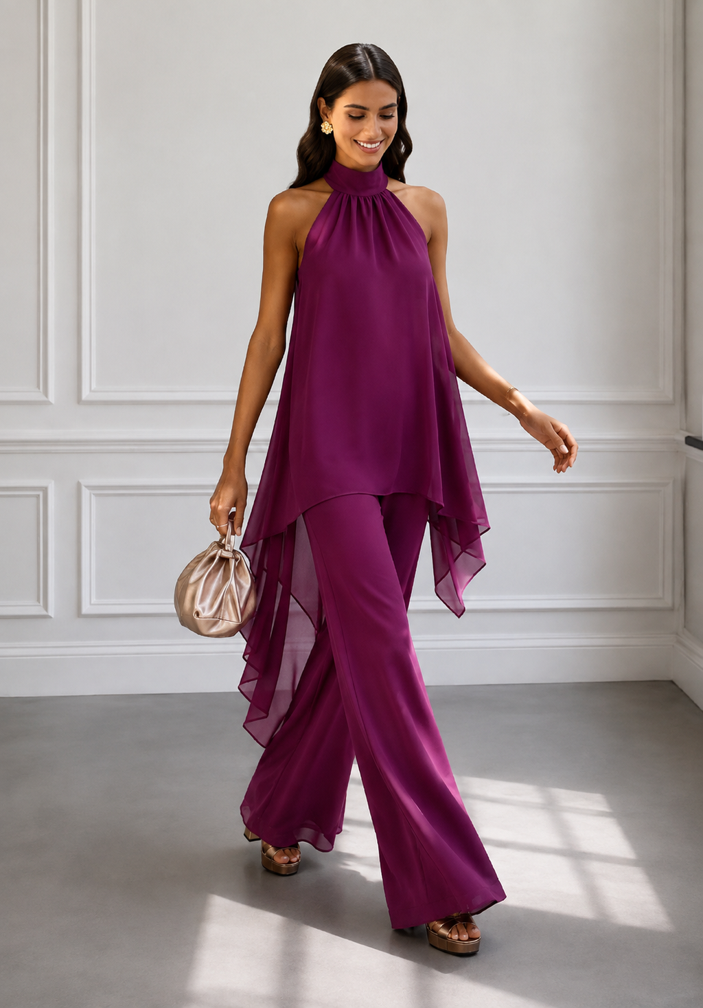 Damen Jumpsuit Mila – Schulterfreier Schnitt mit Chiffon-Cape