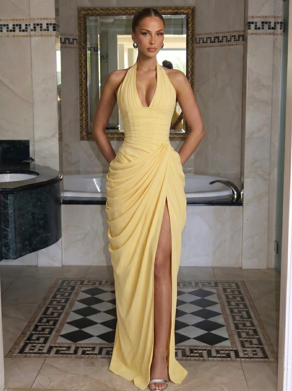 Damen Abendkleid Emma – Neckholder, Seitenschlitz, fließend