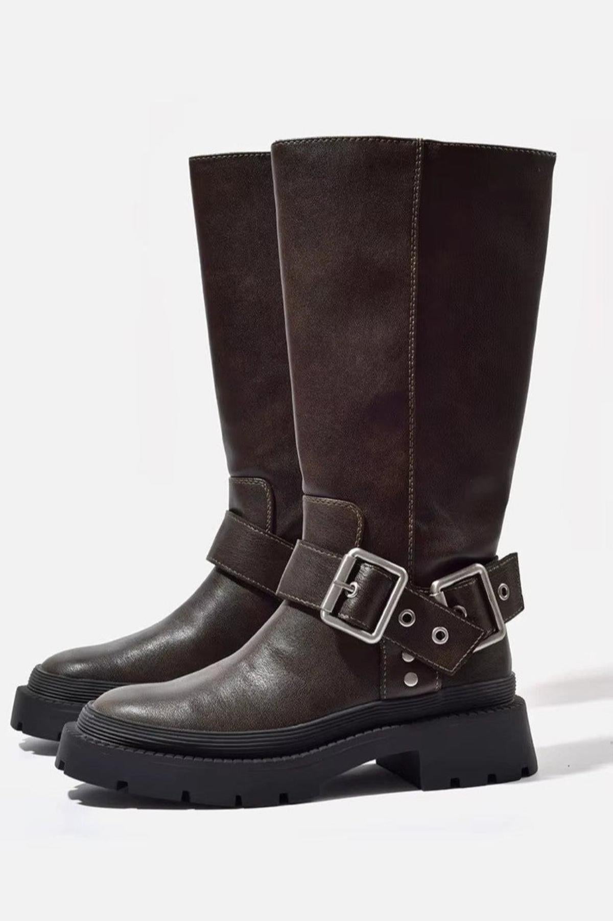 Damen Stiefel Julia – Flache Sohle, Retro-Schnallen
