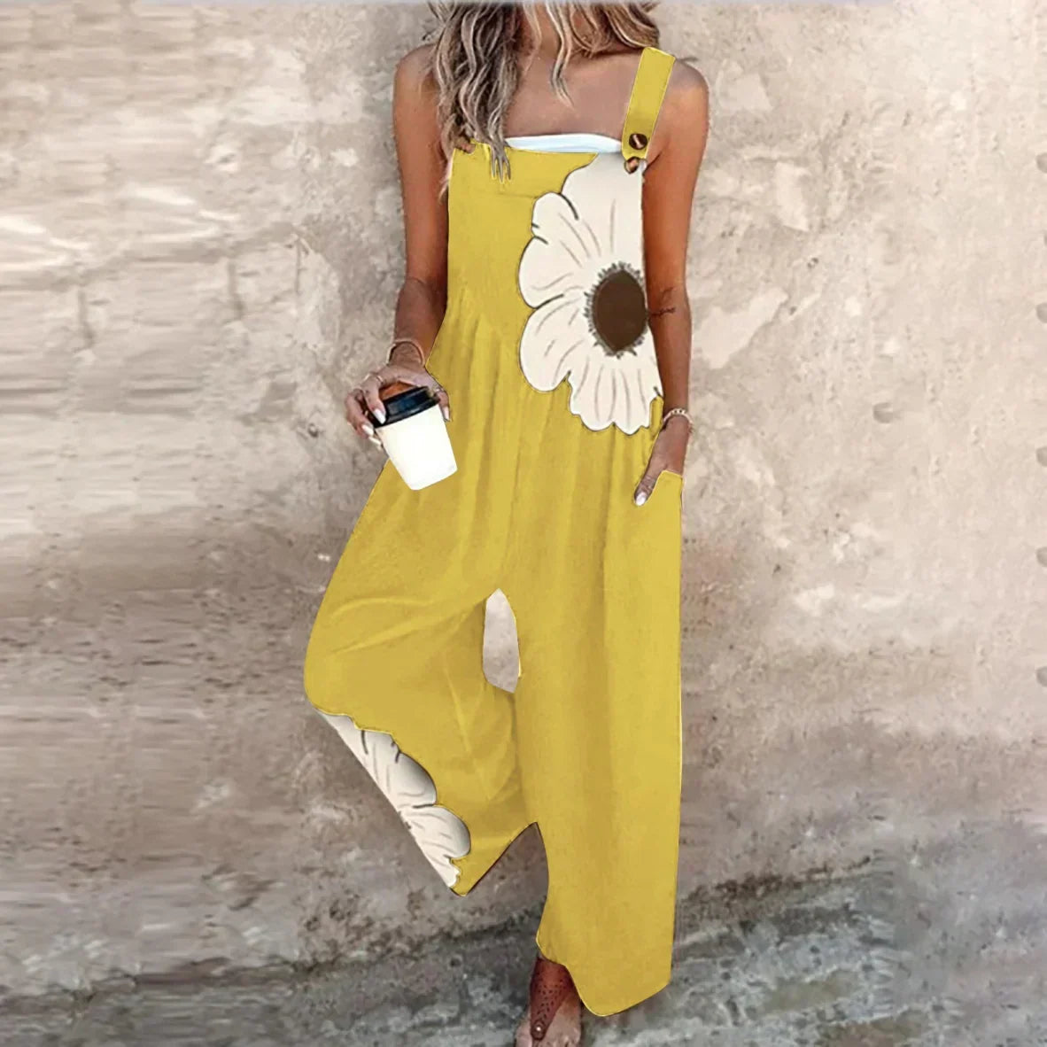 Damen Trägerkleid Lena – Schwarz mit Gänseblümchen, Locker & Bequem
