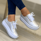 Damen Plateau-Sneaker Lena – Schnürung mit Metallösen, hohe Sohle