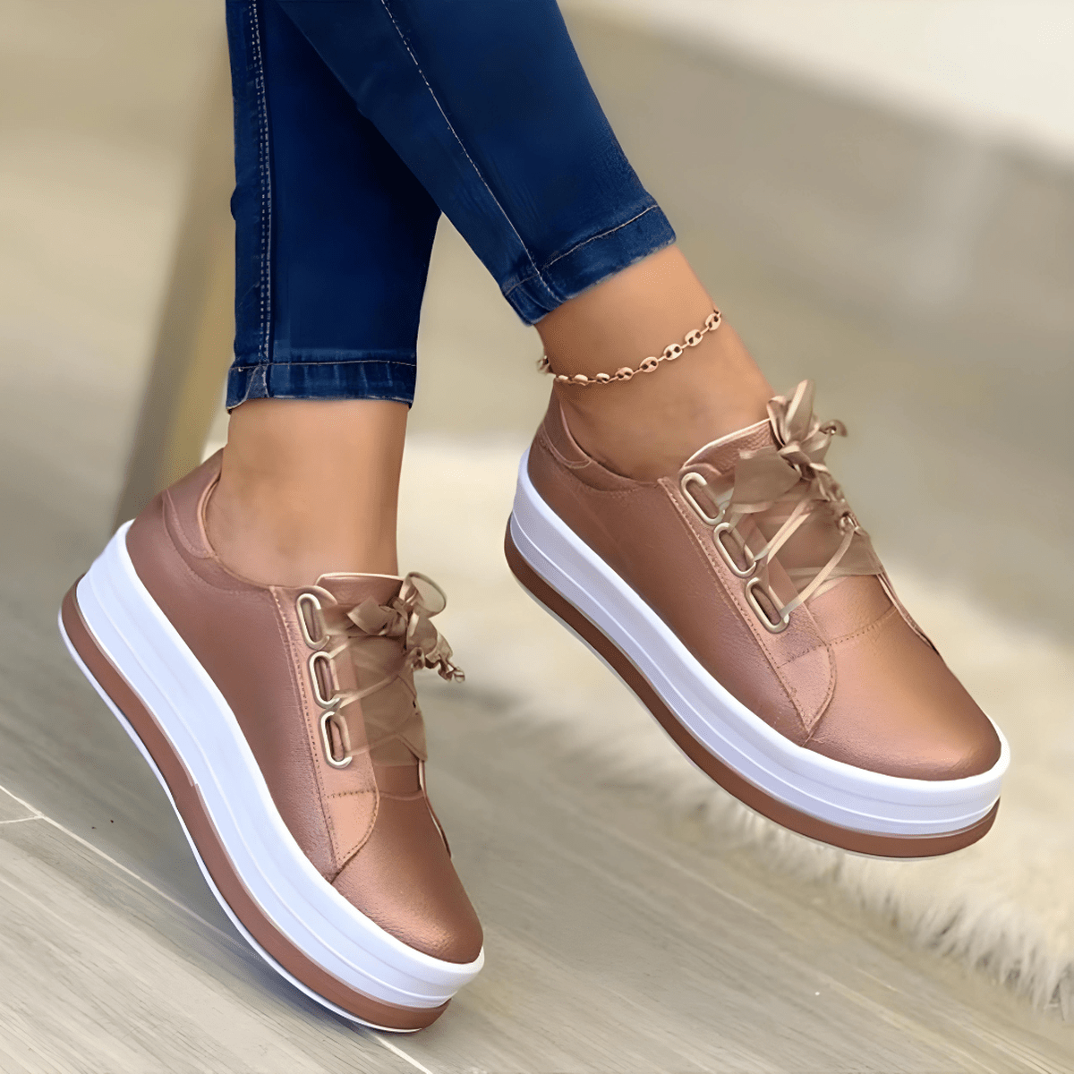 Damen Plateau-Sneaker Lena – Schnürung mit Metallösen, hohe Sohle
