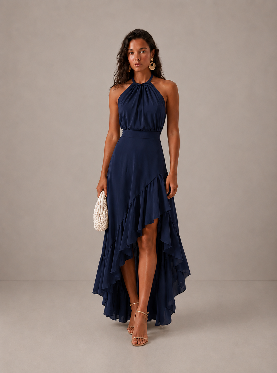 Damen Hochzeitskleid Emma – Asymmetrischer Volant & Neckholder
