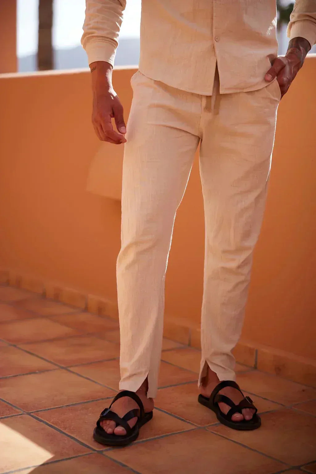 Herren Leinenanzug Paul – Hemd & Hose, Kubakragen, elegant