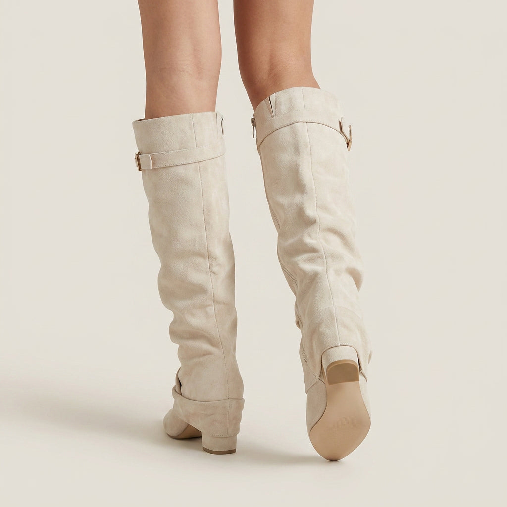 Damen Stiefel Sophia – Wildleder-Optik, Raffung, niedriger Blockabsatz