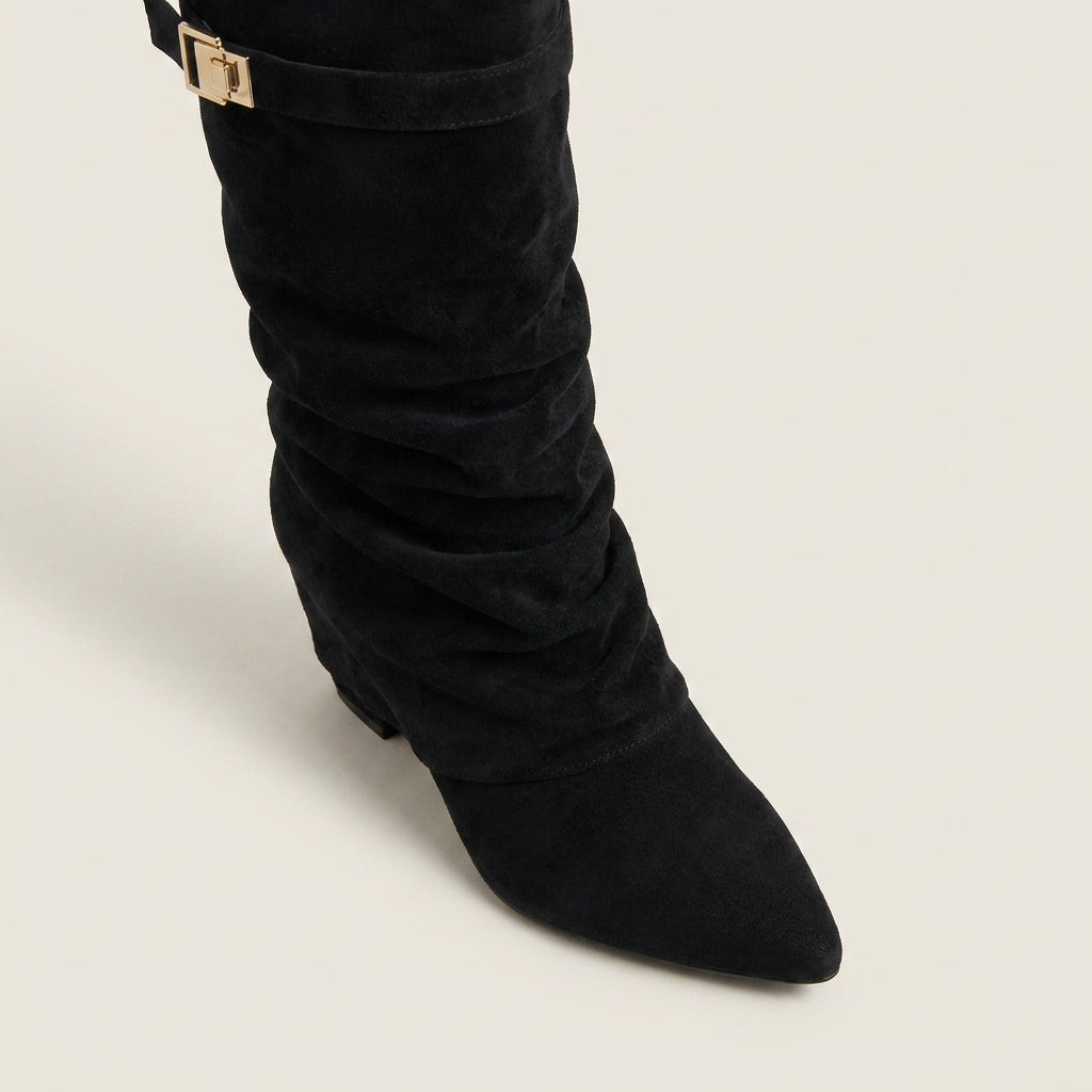 Damen Stiefel Sophia – Wildleder-Optik, Raffung, niedriger Blockabsatz