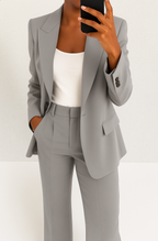 Damen Anzug Emma – Strukturierter Blazer mit gerader Hose